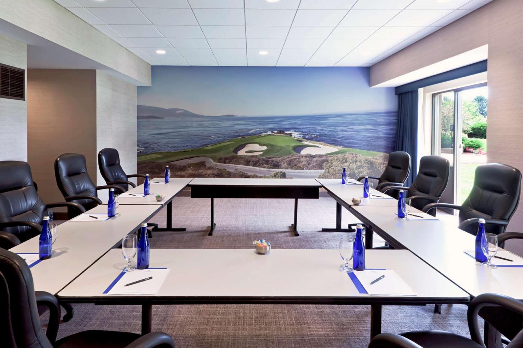 Hilton Chicago Oak Brook Hills Resort & Conference Center Екстериор снимка