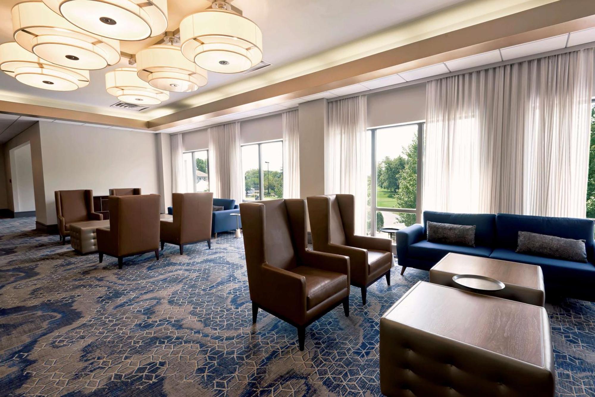 Hilton Chicago Oak Brook Hills Resort & Conference Center Екстериор снимка