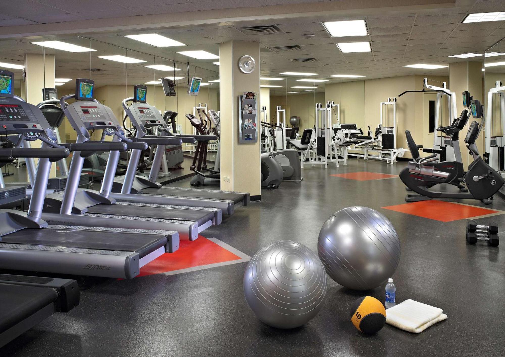 Hilton Chicago Oak Brook Hills Resort & Conference Center Екстериор снимка
