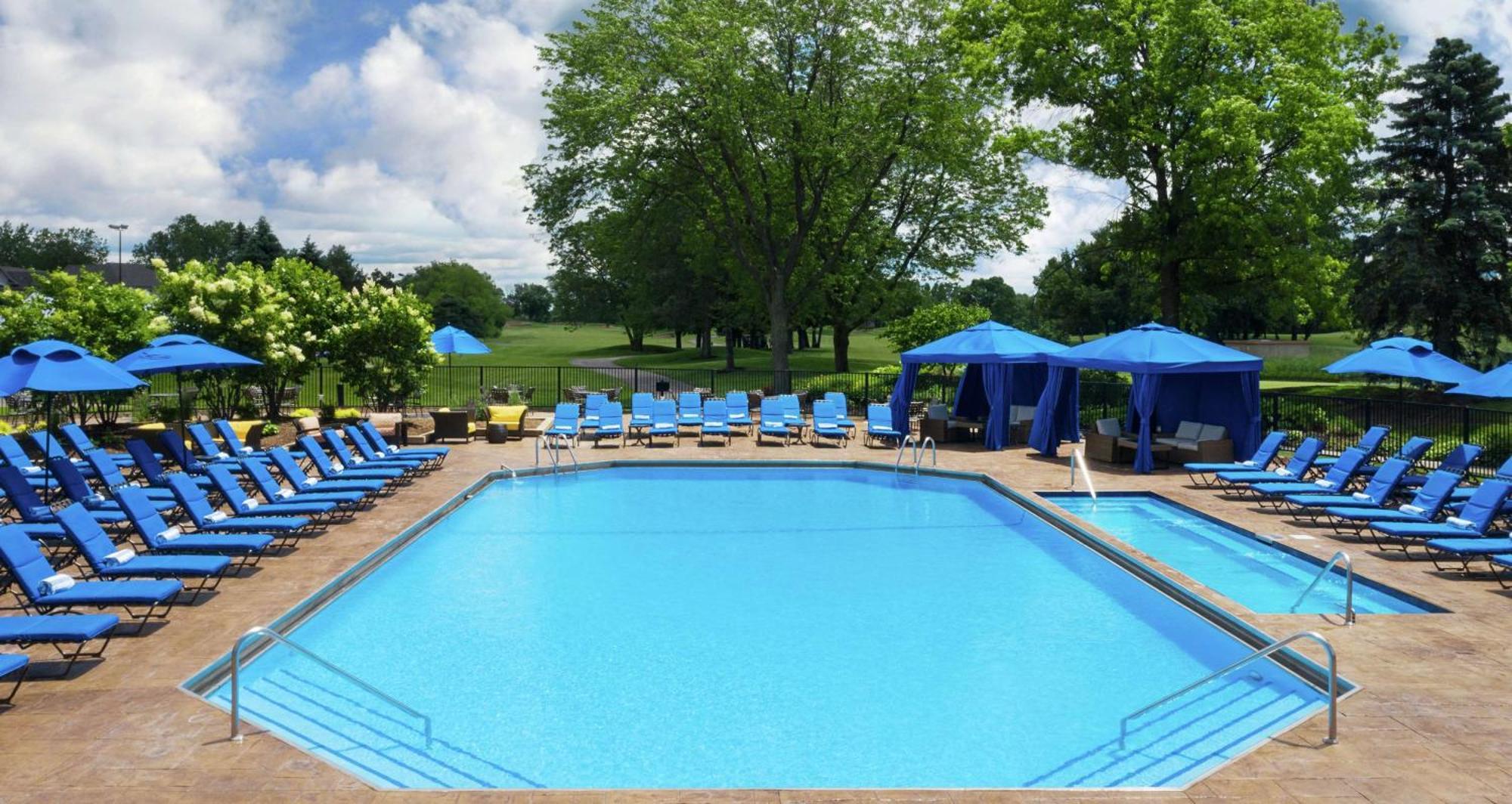 Hilton Chicago Oak Brook Hills Resort & Conference Center Екстериор снимка