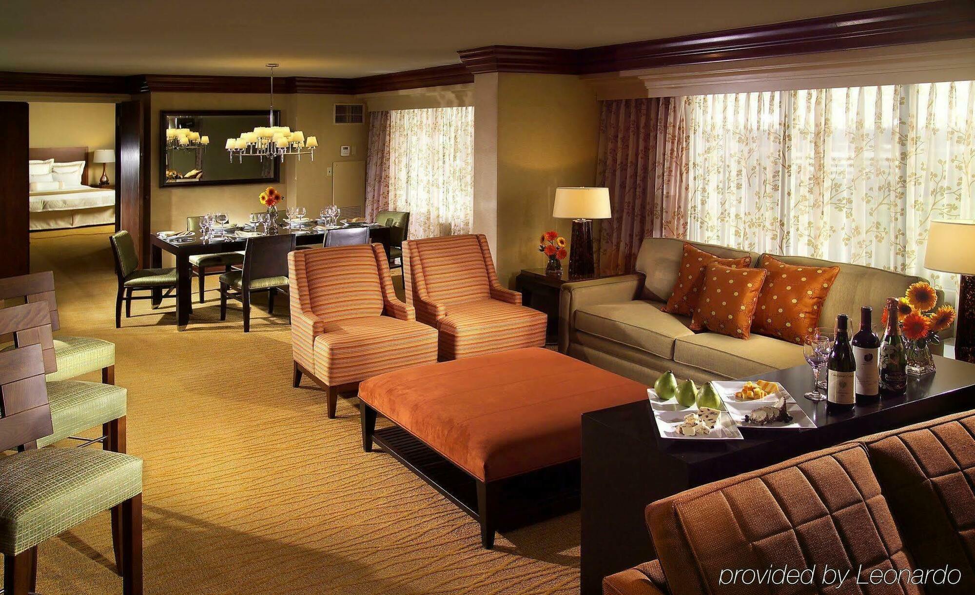 Hilton Chicago Oak Brook Hills Resort & Conference Center Екстериор снимка