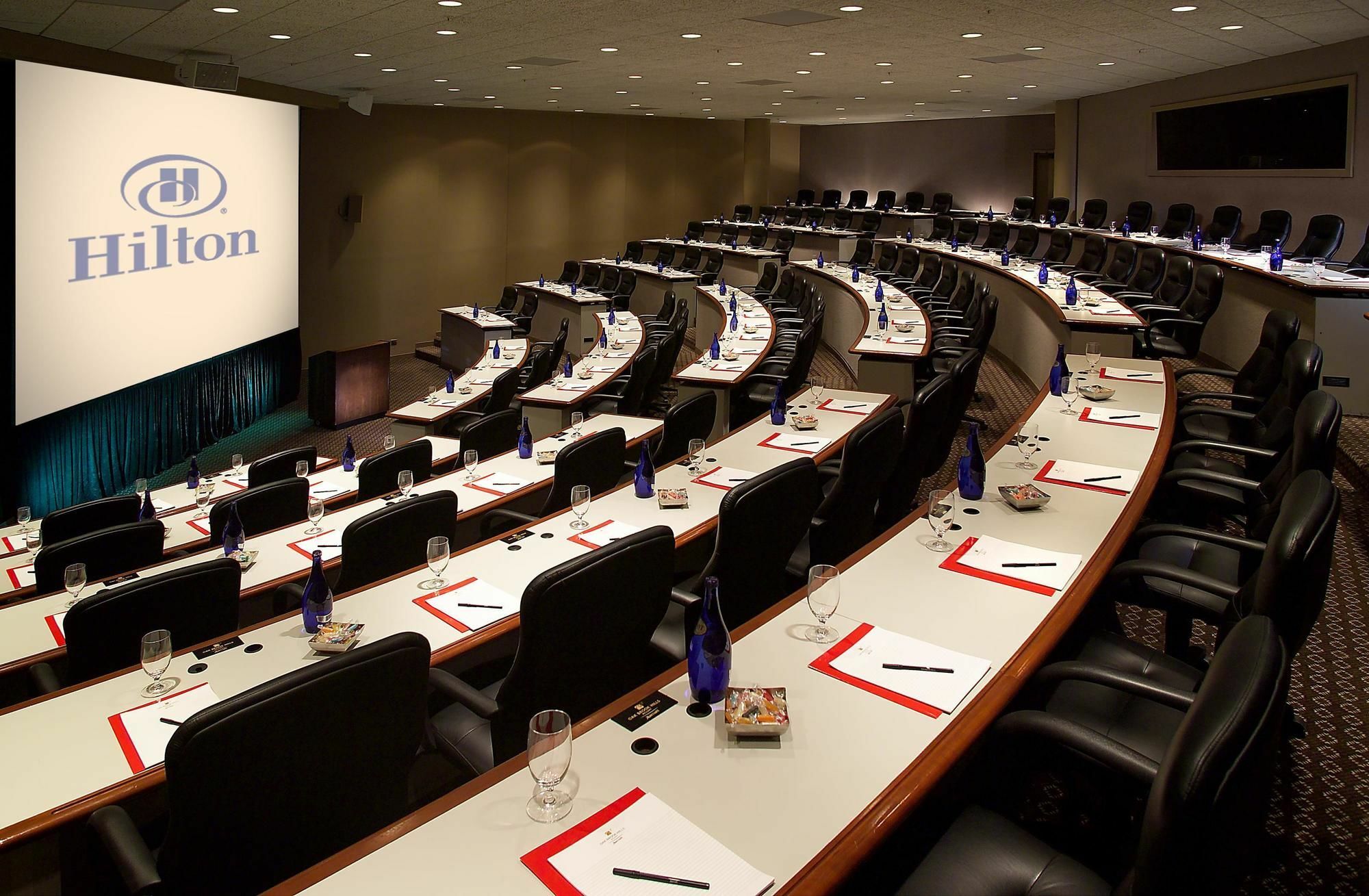 Hilton Chicago Oak Brook Hills Resort & Conference Center Екстериор снимка